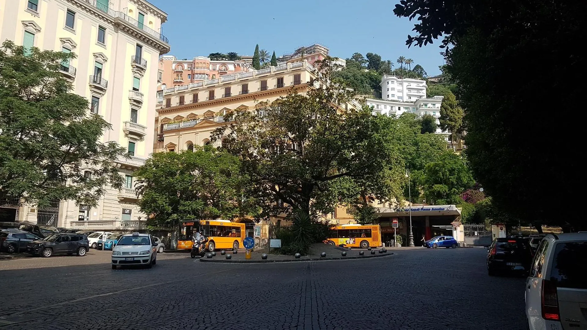 Marea Standard Apartment Naples Italy